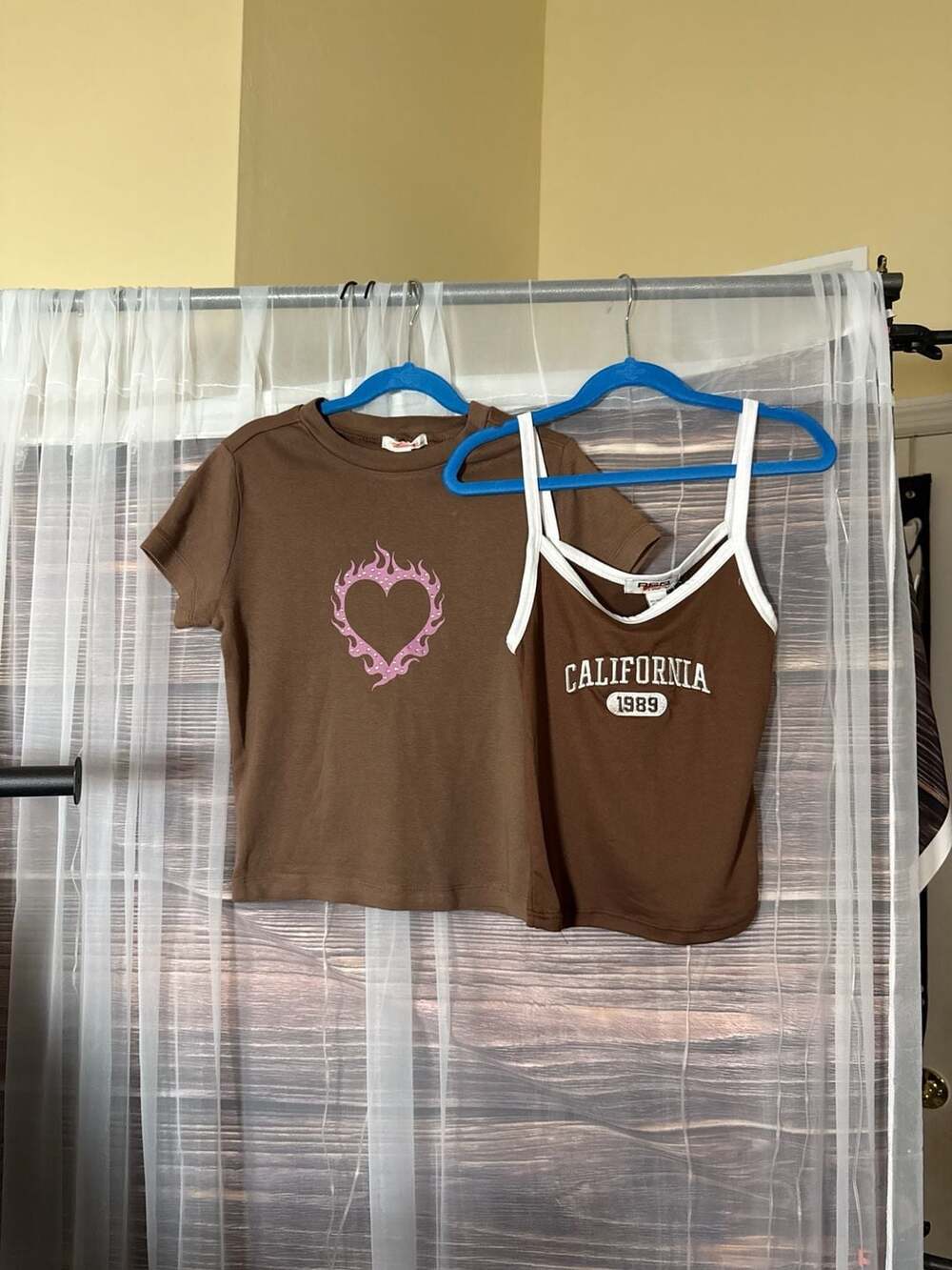 RSQ 2 Crop tops Flaming Heart Rhinestone Baby Tee & CA 1989 Contrast tank XS